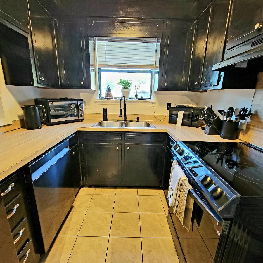 Holiday home Hi-tek-duplex A-two 75in 4k Led Charleston